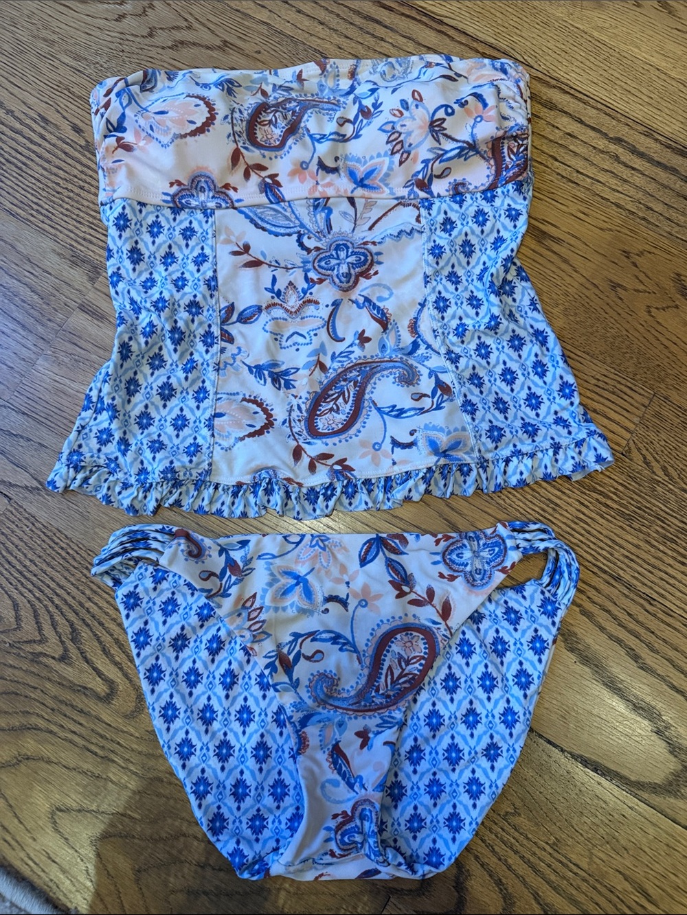 True Craft Strapless Paisley Tankini Set in Blue and Cream